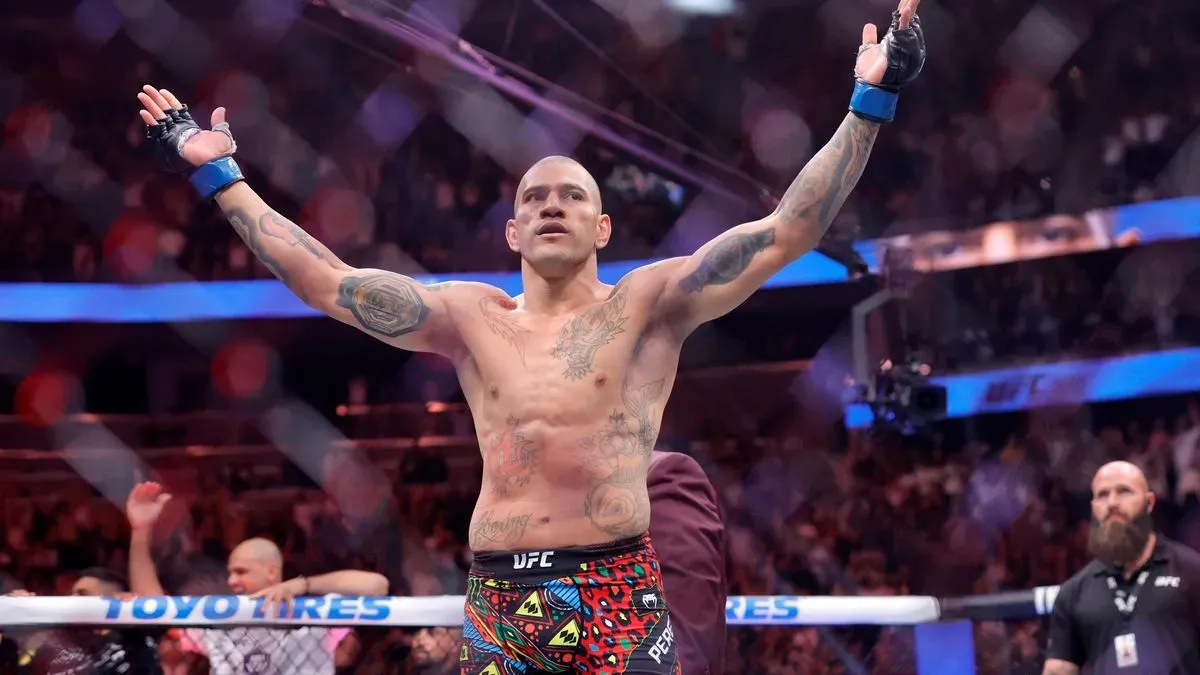 Šampion Pereira potvrdil zlomeninu, bitva s Procházkou se bortí