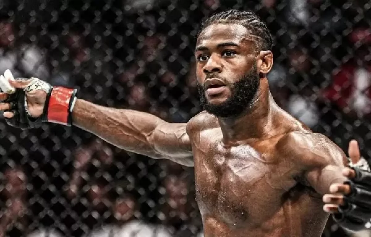 Šampion Sterling radí „skleněnému“ O’Malleymu, jak porazit podvodníka Yana