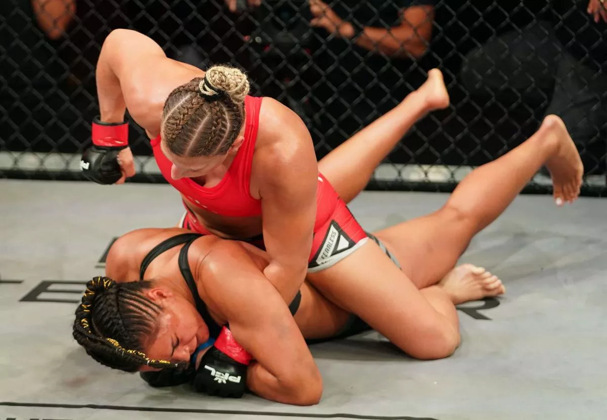 Šéf UFC stále rýpe do šampionky, ale také přichází s nabídkou. Mohla by to být první smrt v MMA, provokuje