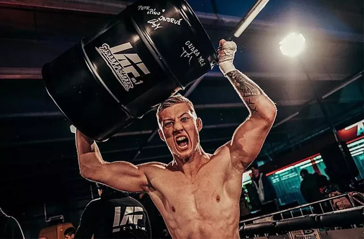 Snad se mi dřina jednou vrátí. MMA zápasník Zoula vyhlíží i kemp v Thajsku