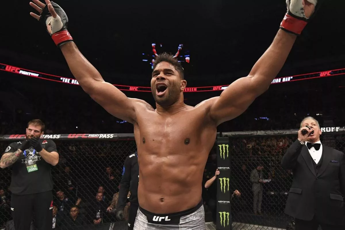 Šokující rozhodnutí 41leté legendy? Po 20 bitvách v UFC mění sport. Dvě slova vše odhalila