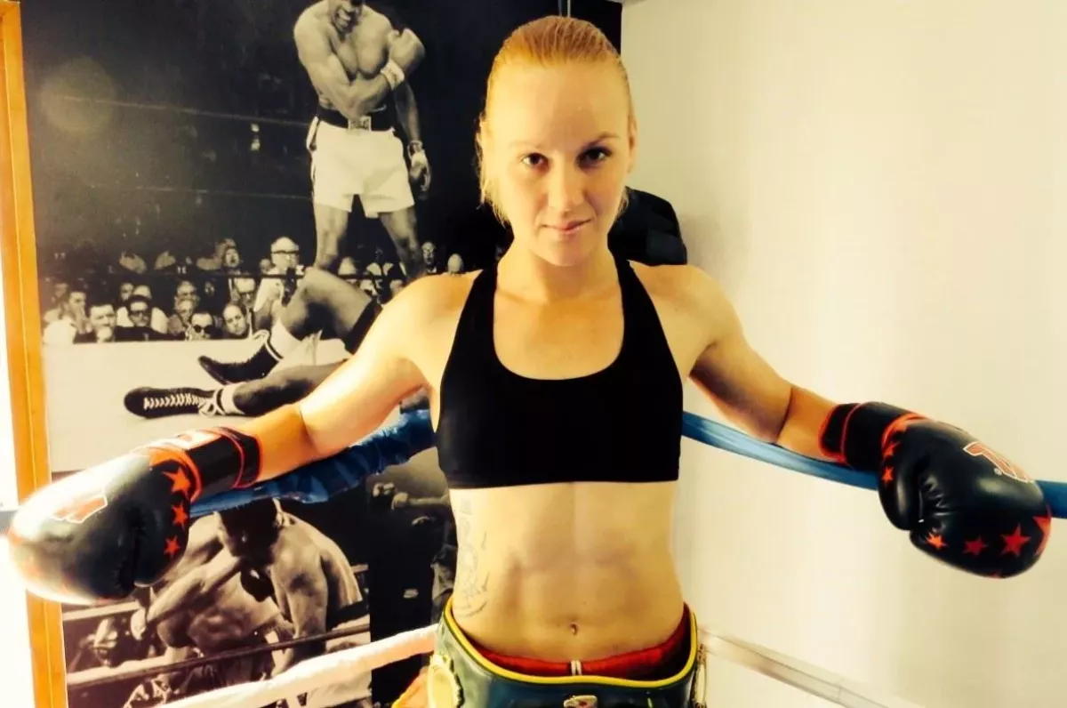 Šťastná sedmička. Kráska z UFC se pochlubila dechberoucí sbírkou