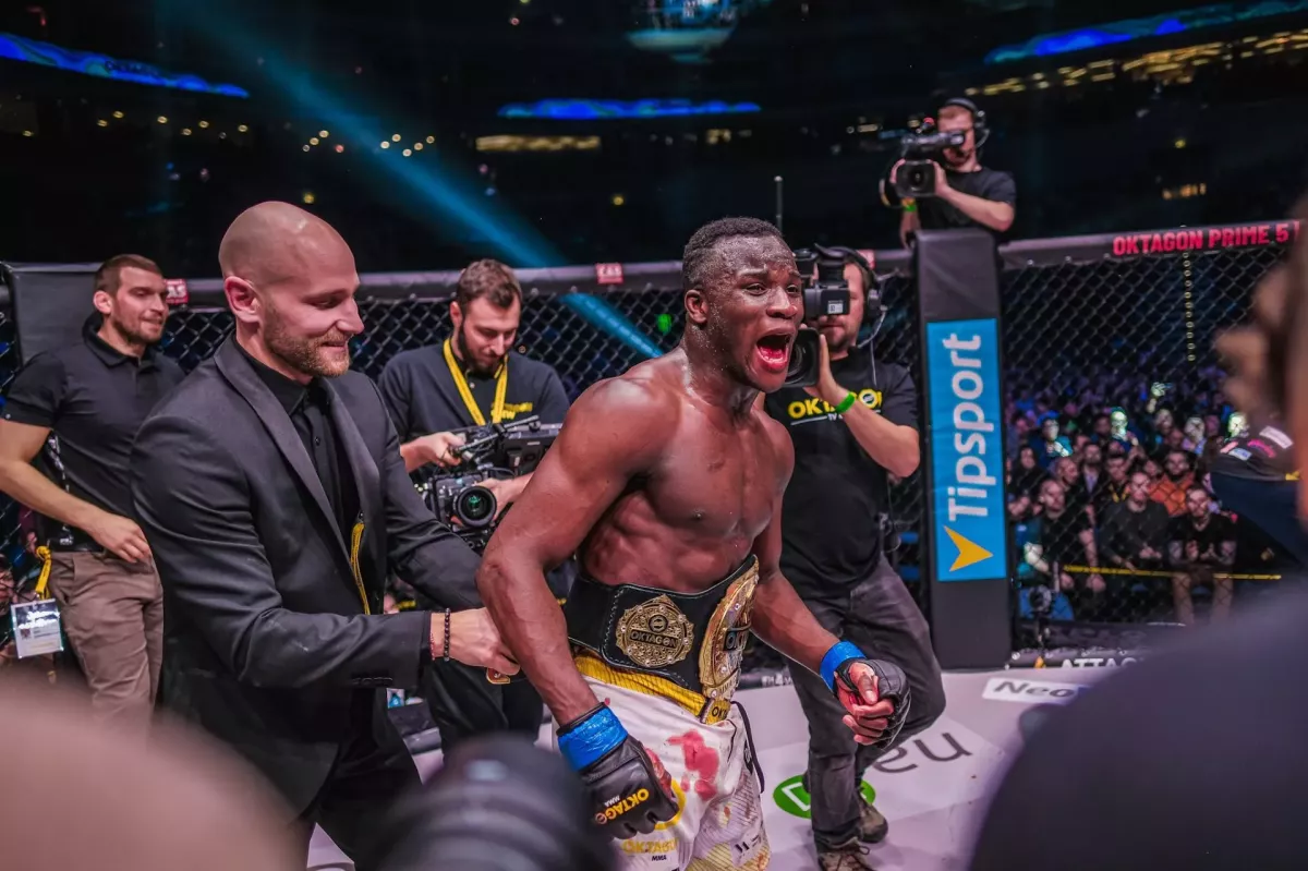 Světový sever si posvítil na nejzajímavější jména MMA. Mezi elitu se dostali i šampioni Oktagonu