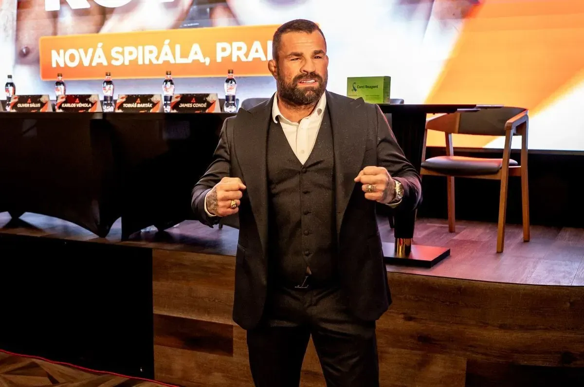 Ta čísla jsou alarmující. Jako chlapi se stydíme, varuje Vémola