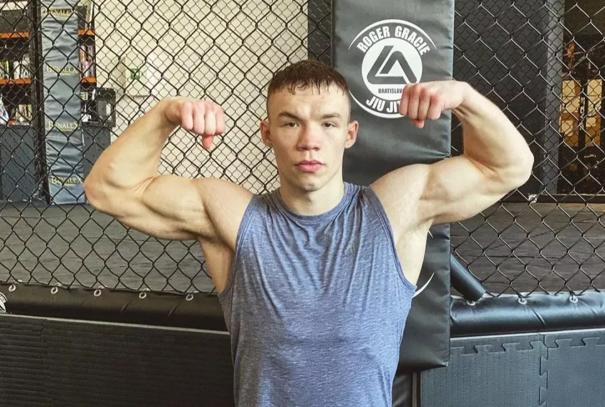 Tiskovka RFA málem skončila bitkou! Slovenský Tank se pustil do siláka z Brazílie