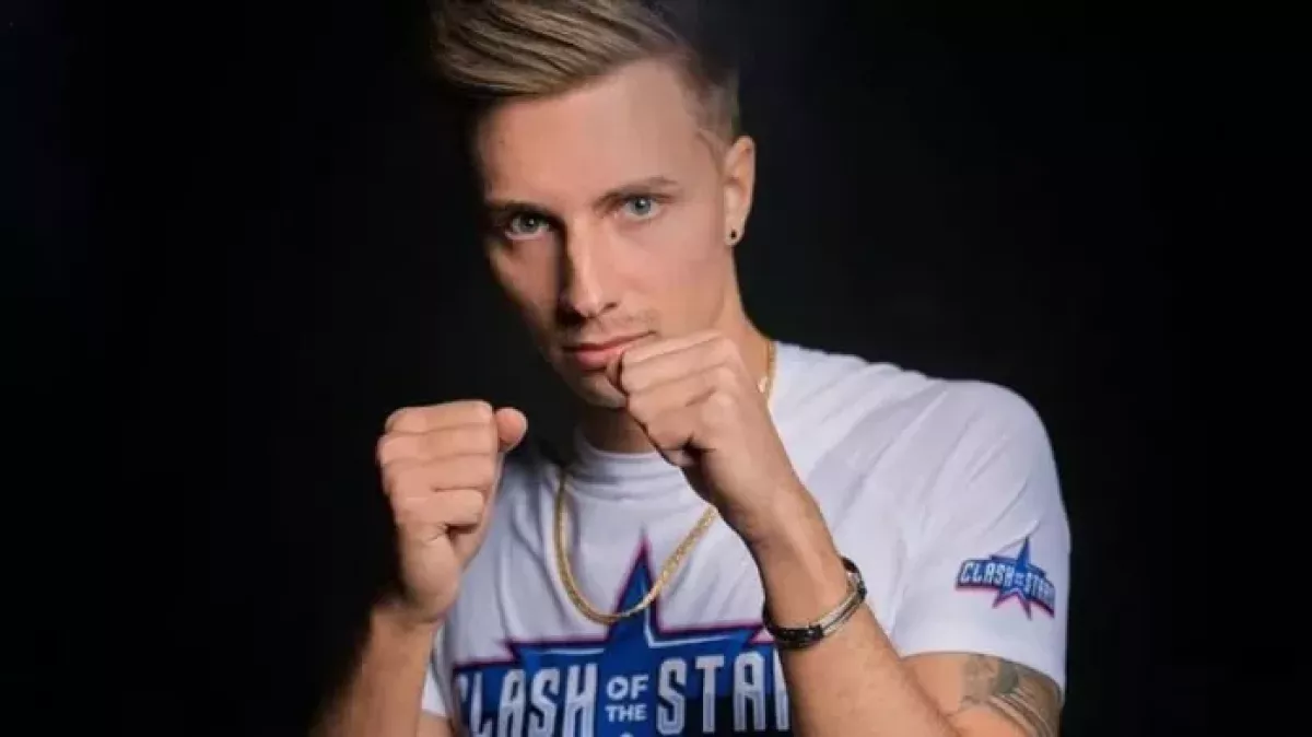 Trapas TVTwixx!? Youtubeři dostali v zápasech Clash of the Stars naloženo. Ustál někdo z nich aspoň první kolo?