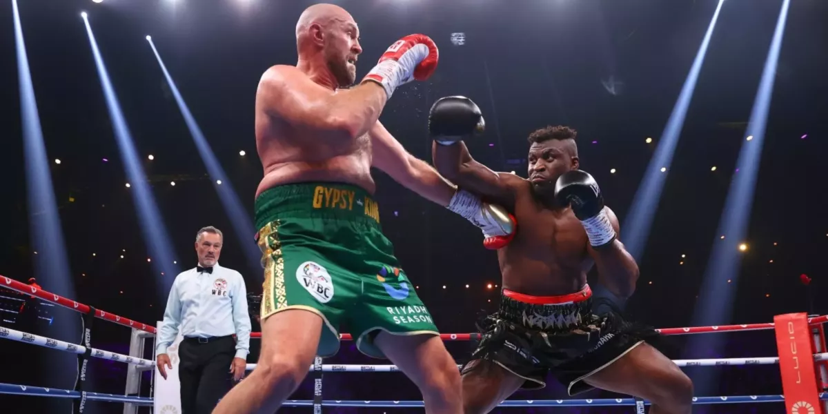 Tyson Fury upřímně kritizuje svůj vlastní výkon a chválí Francise Ngannou