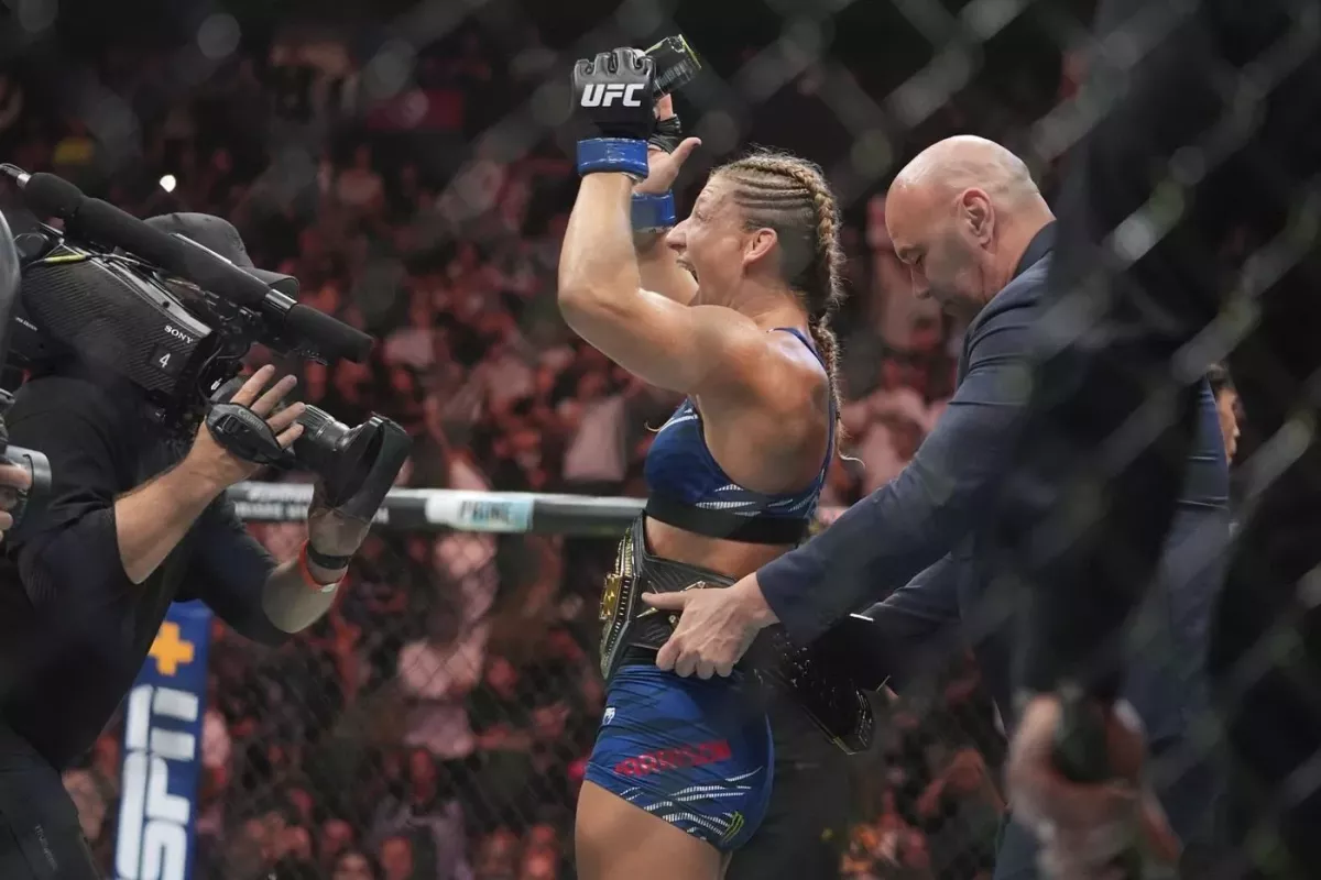 UFC má novou královnu. Ta objala šéfa, pak vyzvala legendu