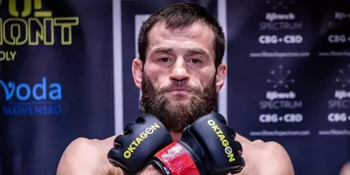 Uff! Slovenský bojovník Miroslav Štrbák je naštěstí stabilizovaný