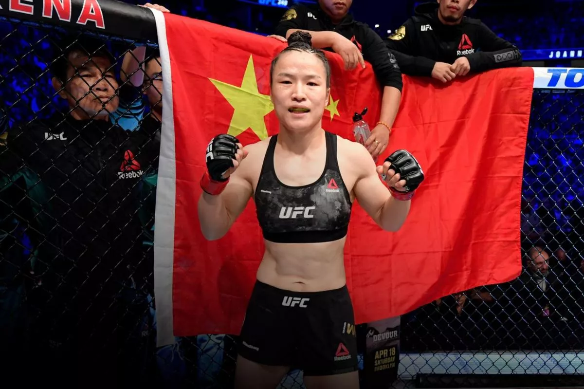 Velká bitva! Číňanka povolala na pomoc olympijského vítěze a šampiona UFC