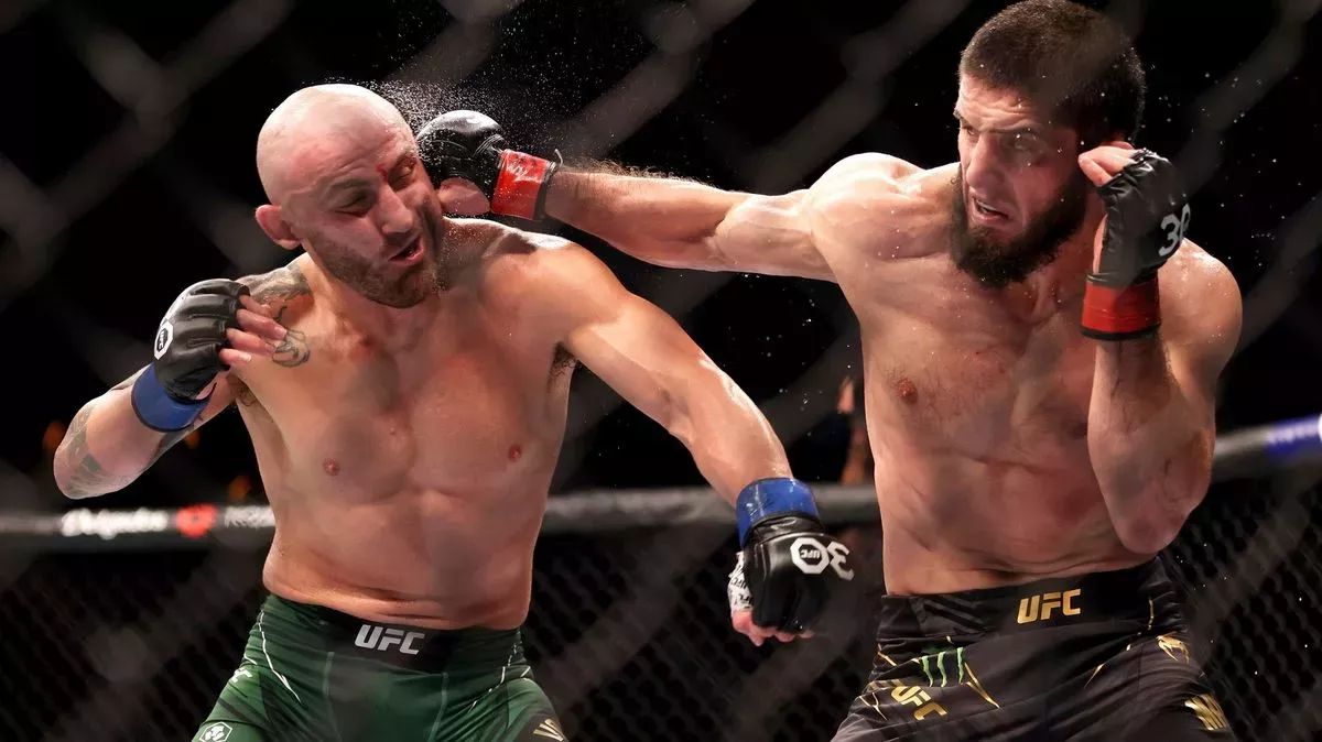 Velké bitvy v UFC. Šokuji svět! hlásí šampion. Čečenec bude hájit neporazitelnost