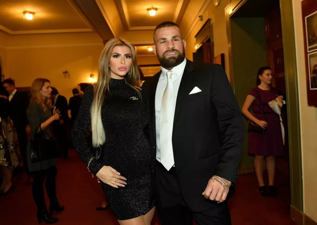 Vémola k návratu Lely i jejím milenci: Zpanikařila, šlo o lest