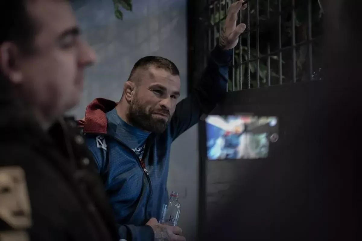 Vémola na plátně. Film o extrémním člověku v extrémní době, dokument Karlos míří do kin