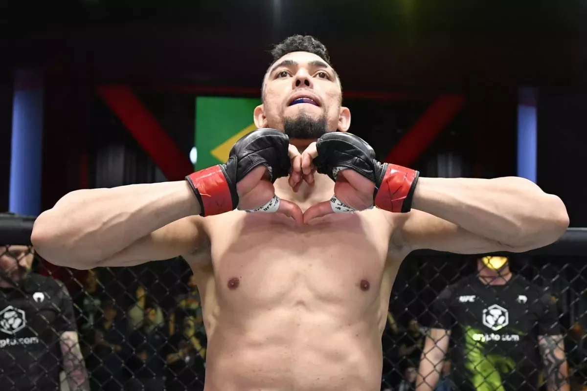 Vítězství, jež se nepočítá. Brazilský bijec zvítězil a cílí na titul. Šéfa UFC ale nepotěšil