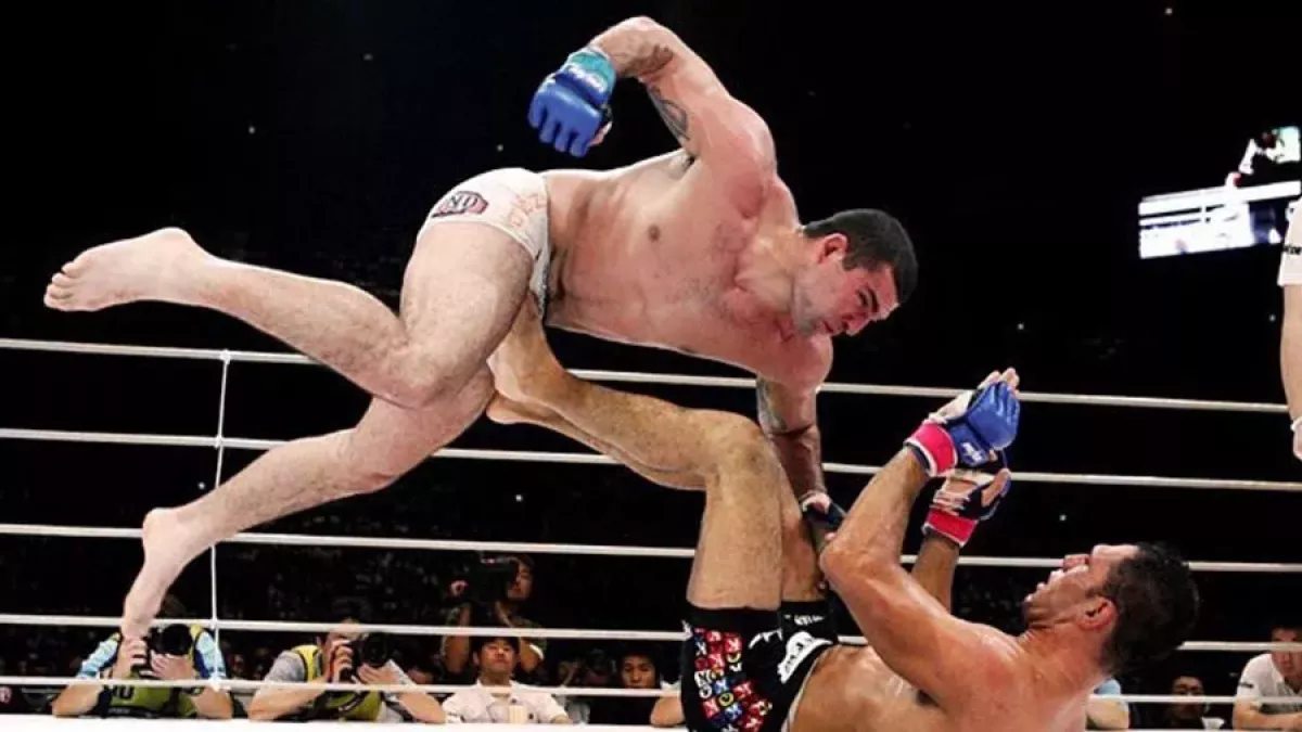 Volání po zajímavé odvetě UFC nevyslyšelo. Šógunovi dají do posledního zápasu nováčka