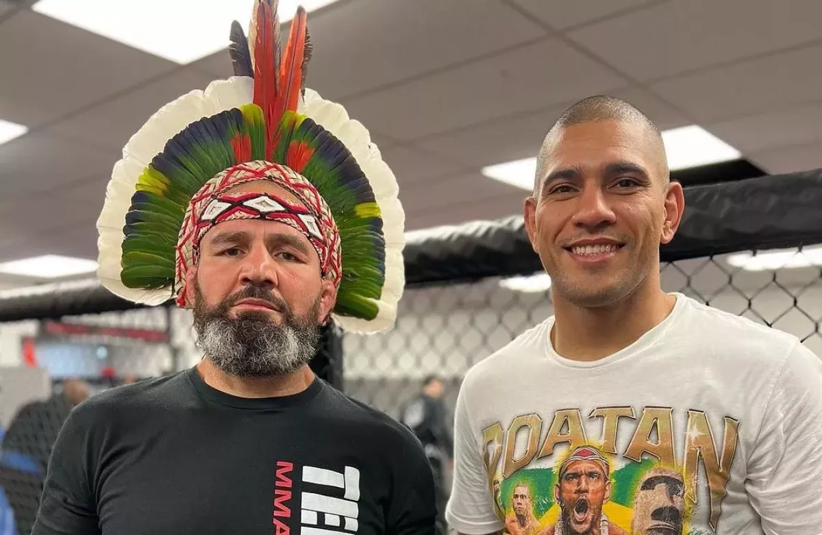 Za kamennou tváří se skrývá duše komika. Šampion UFC baví fanoušky netypickým způsobem