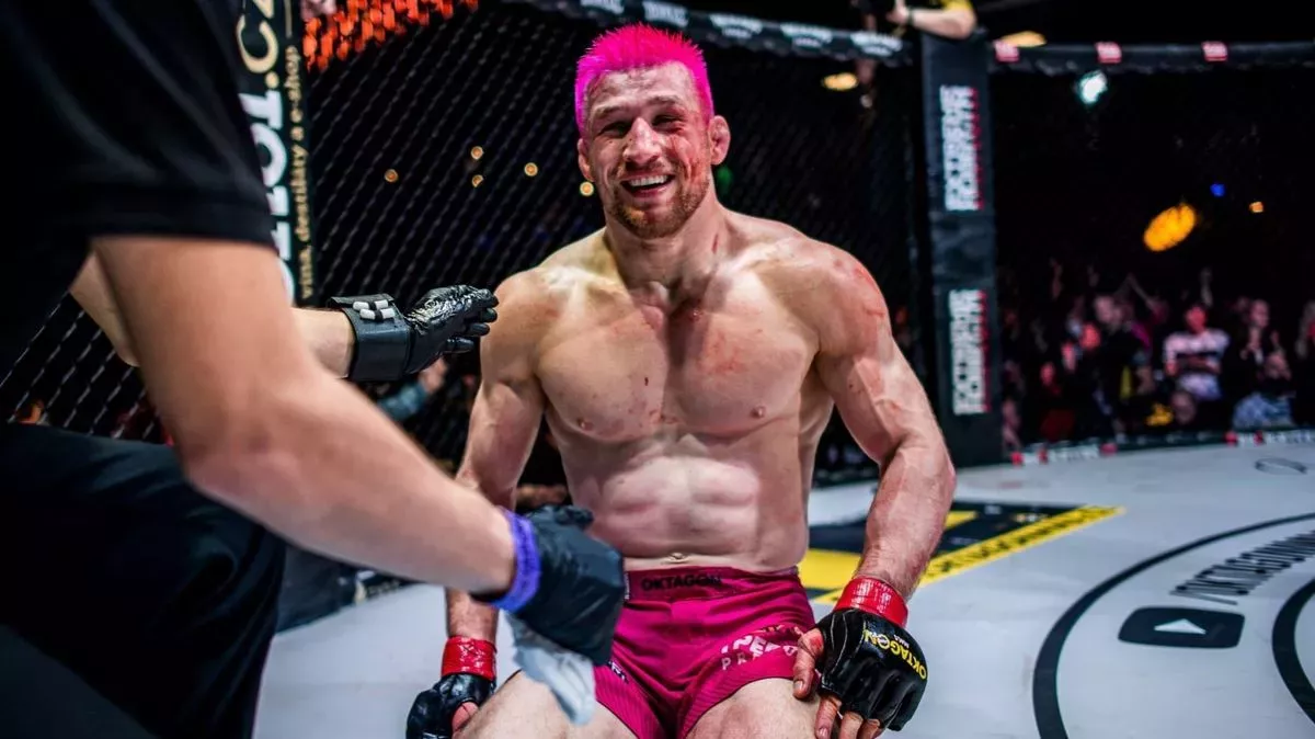 Zachoval se jako krysa, reaguje bývalý šampion na slova soupeře o drogách