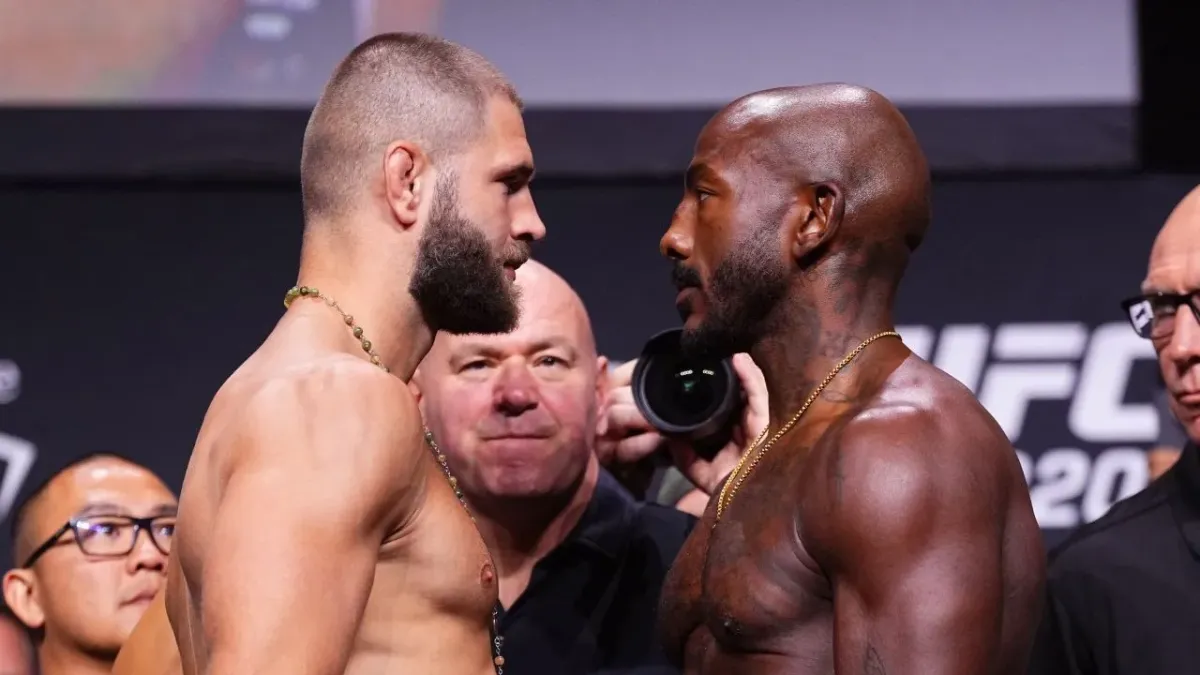 Žádné nahodilé blbosti, říká Procházka. Ankalaev slíbil lidem pláč