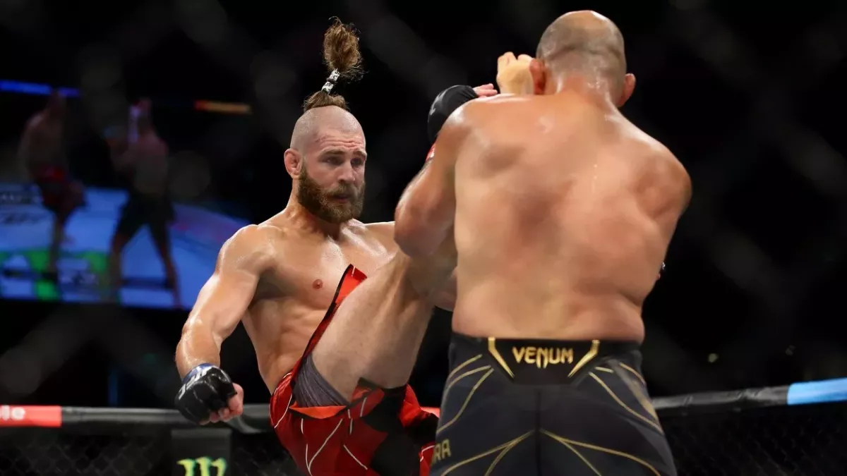 Zápas Procházky s Teixeirou byl zvolen jako bitva roku. Kdo další dostal prestižní MMA ceny?