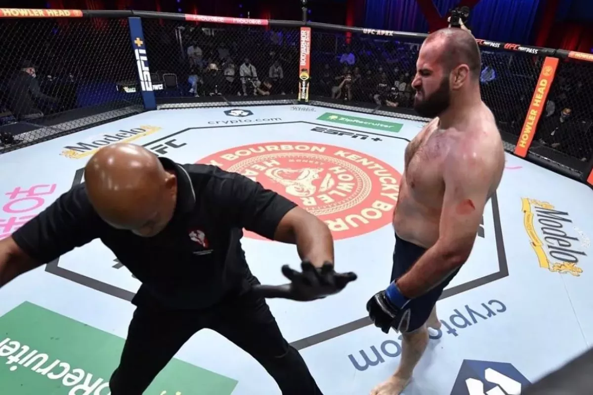 Zápas snů. Slovenský obr se utká s žijící legendou, bývalým šampionem UFC