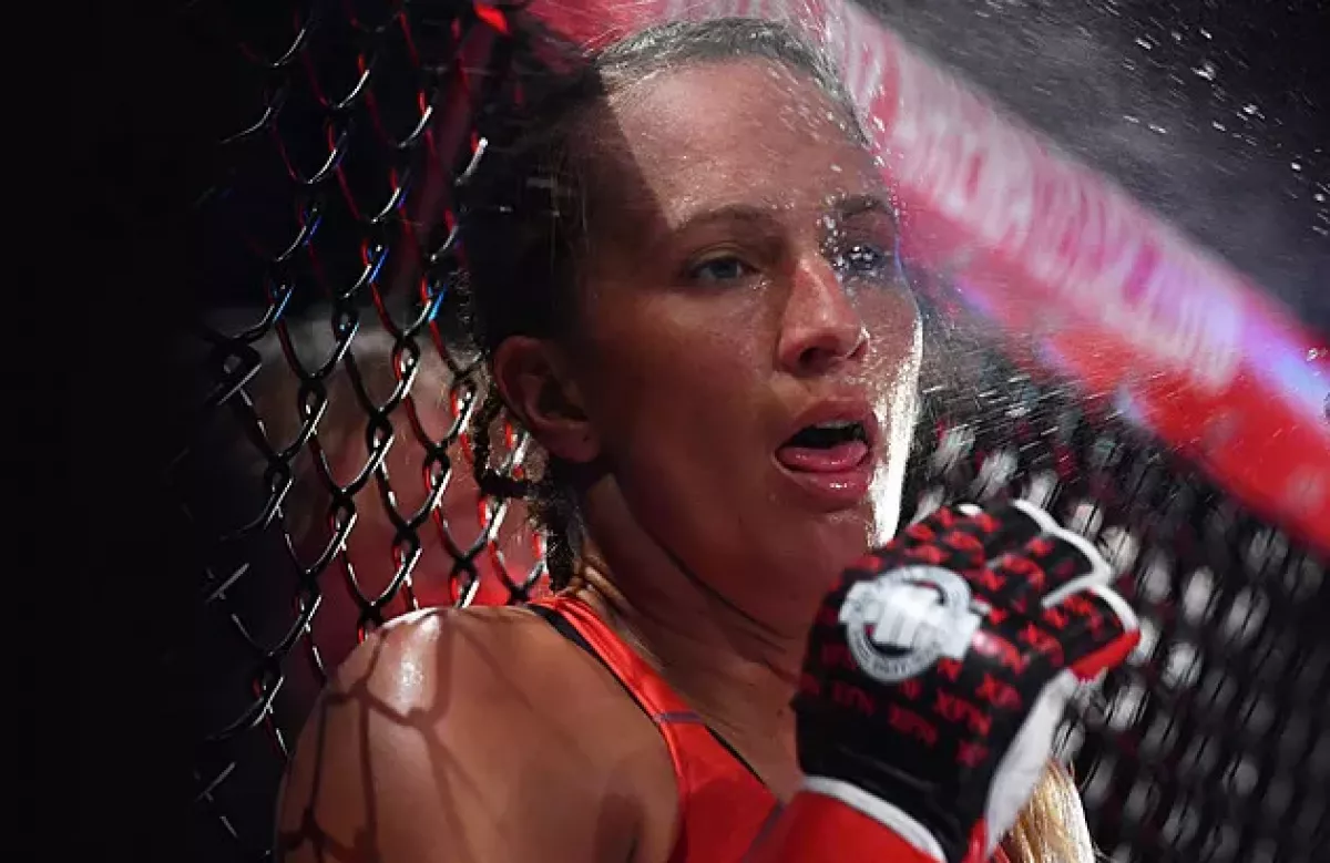 Zápasnice MMA Jindrová olympijskou vítězku nezaskočila, odklepala v 1. kole