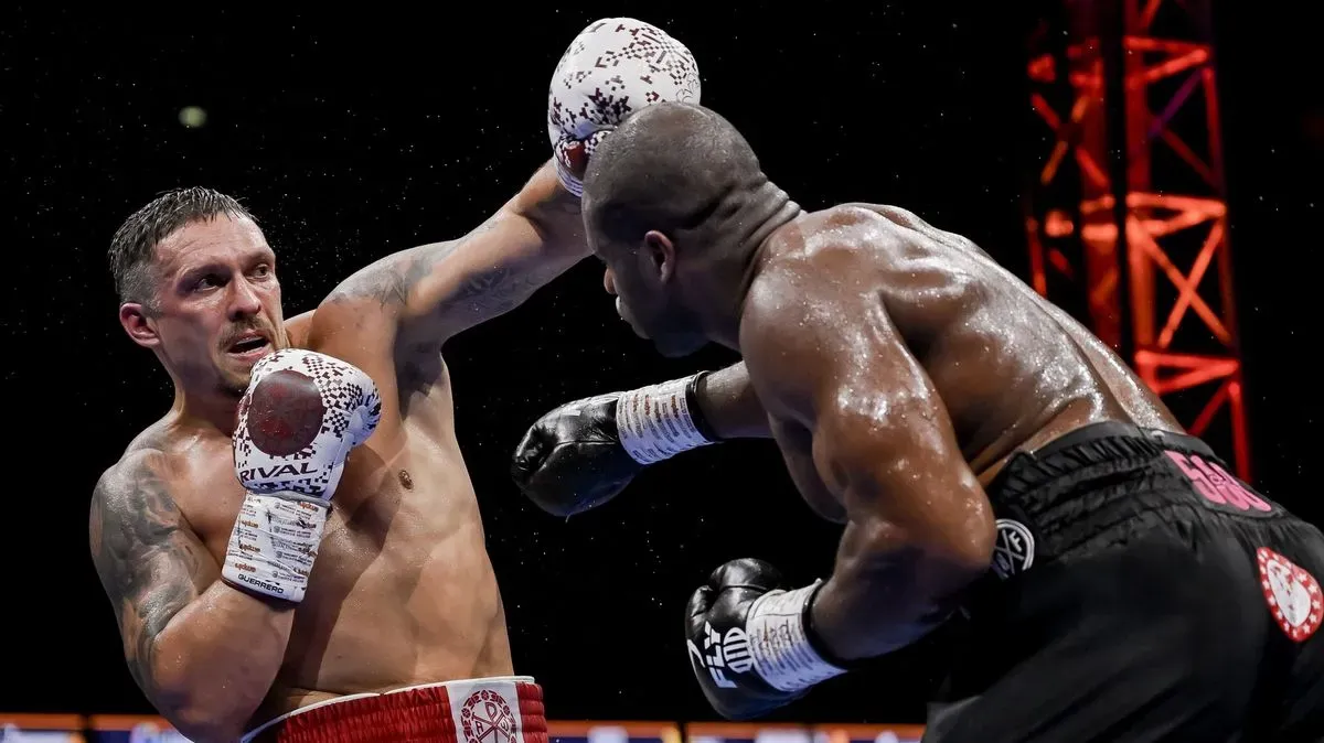 Zbavte ho titulu! Usyk naštval fanoušky, navzdory zranění skotačí a hraje fotbal