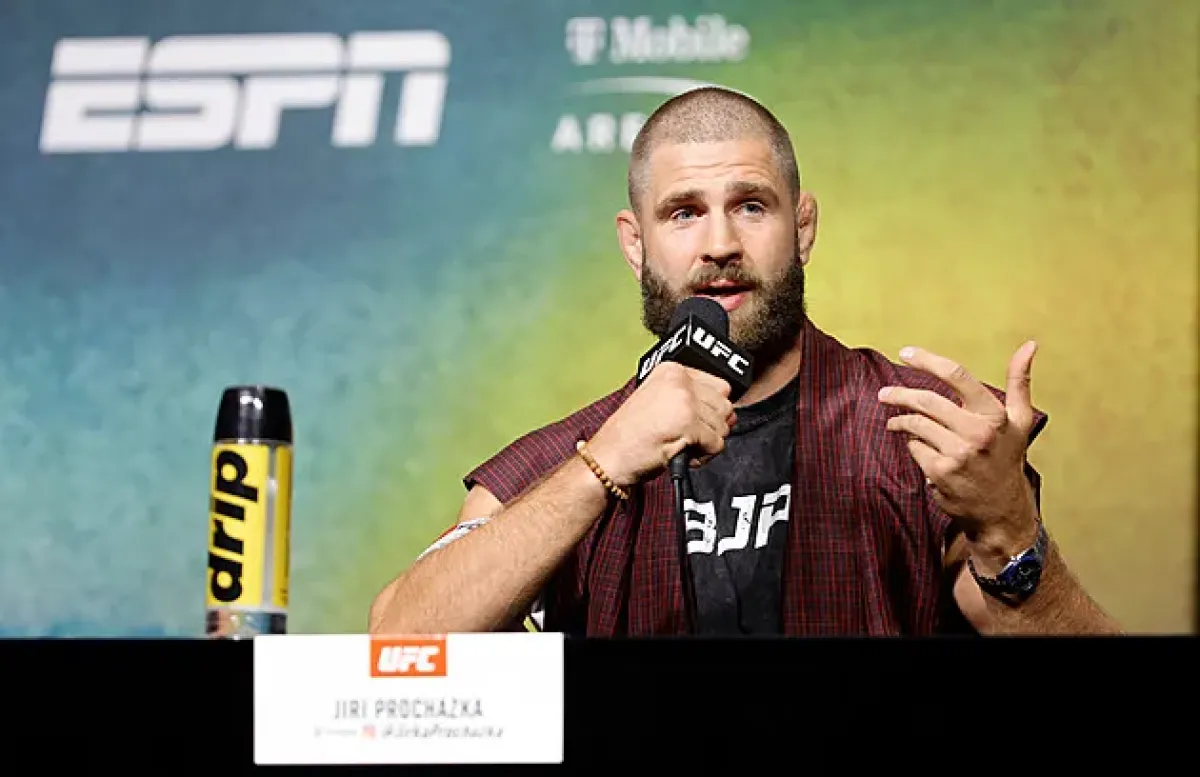 Ze šprta opět hvězdou UFC. Bomby jako pi*a, znělo v Las Vegas. Na Rusa se bučelo