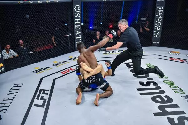 Bláznivý debut v UFC. KO za 7 sekund. Stačily dvě rány, pak přišlo nešťastné zranění