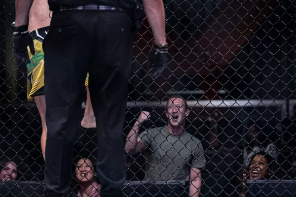 Bojové sporty v něm probudily emoce. Šéf Facebooku myslí na zápas v MMA