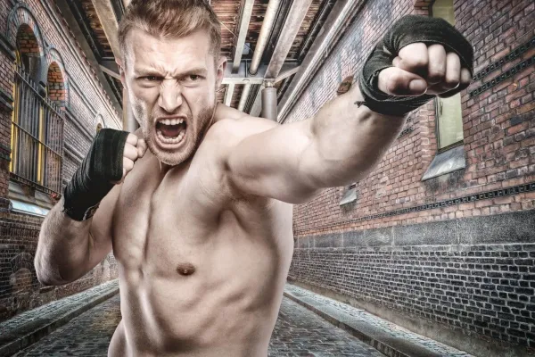 Boxer málem umlátil taxikáře, snažil se mu i ukousnout nos. Hrozí mu 33 let vězení