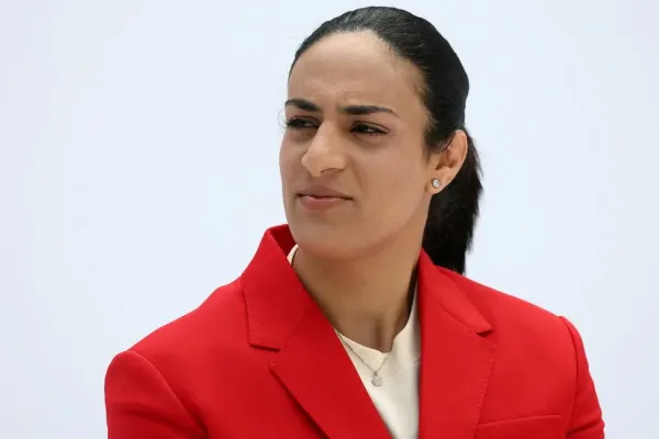 Boxerka Chalífová odmítá podstoupit test pohlaví. Obrátila se na sportovní soud