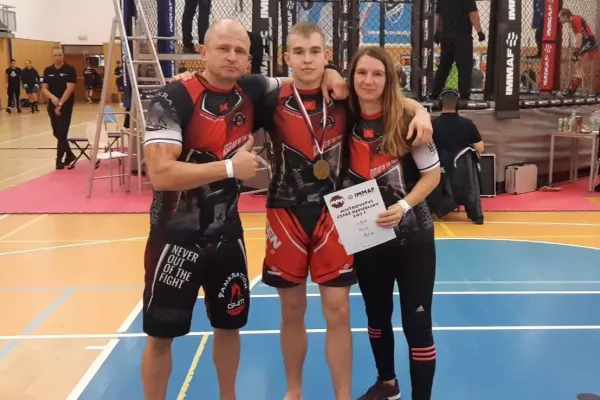 Česká trenérka. MMA zažívá zlaté časy. Zvlášť po velkém triumfu Jirky Procházky