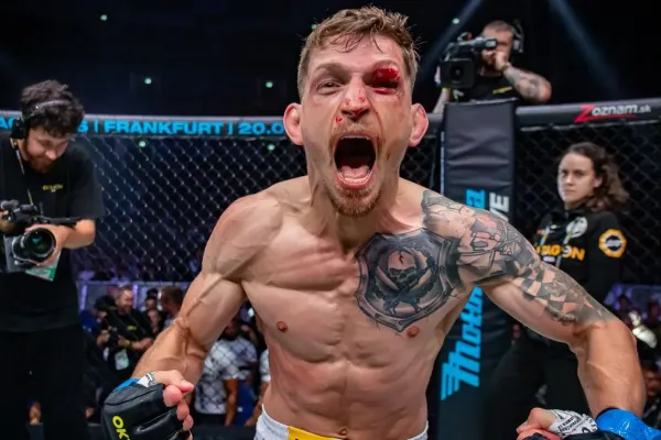 Český tvrďák z klece míří na vrchol. Vysněná meta je blízko