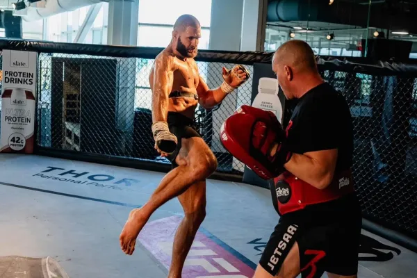 Děkuji Česko za podporu, je tu boj a boj je radost, vzkázal Procházka z Vegas