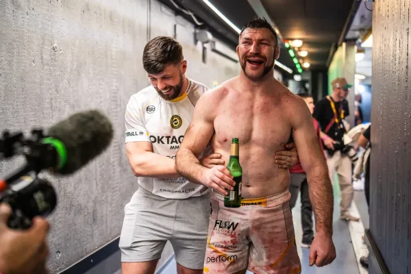 Do Oktagonu přišel hladový a naštvaný. Irský vichr kosí konkurenci