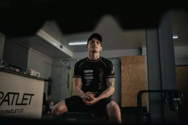 Dvořák podepsal v UFC novou smlouvu. Chce titul mezi elitou!