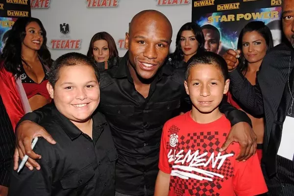Floyd Mayweather se opět vrací do ringu