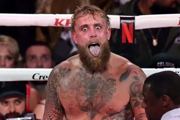 Jake Paul ukázal svůj miliardový ranč. V lesích buduje vlastní dráhu pro F1 a letiště