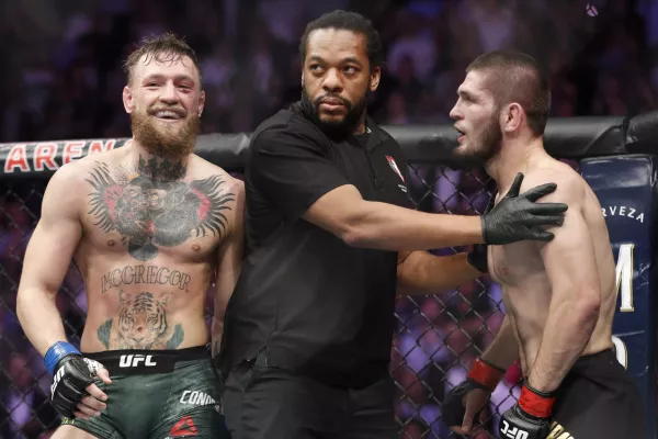 Je mi z vás zle! McGregor pálí do šampiona a jeho týmu kvůli infekci stafylokokem