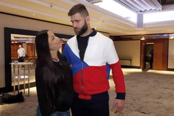 Jirka s dětmi. Nikdy jsem nic roztomilejšího neviděla, přiznává Procházkova přítelkyně