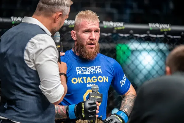 Jsem bez smlouvy, Oktagon mi dluží, překvapil Pirát a přiznal, že jednal s RFA