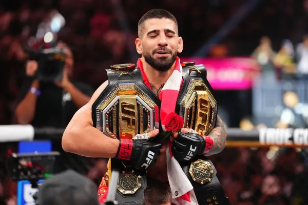 Jsem jiný. Uspal bych ho na dlouhou dobu, ukázal šampion na jedničku UFC