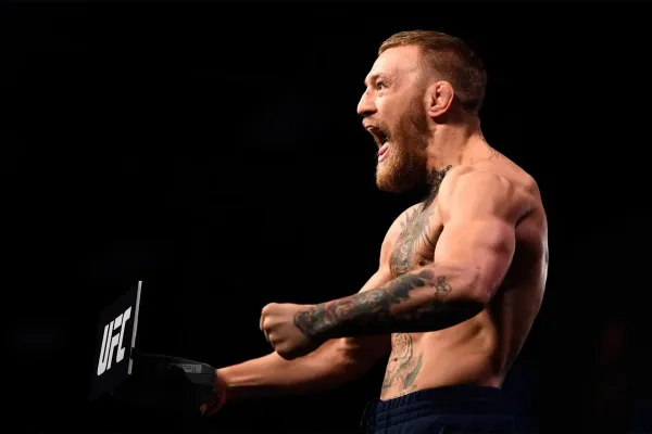 Jsem zlý člověk s dobrým srdcem, možná přidám pás BMF do své sbírky, láká McGregor