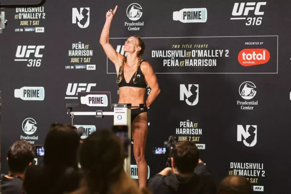 Mentalita nové královny UFC. Usekla by si nohu, aby se dostala k titulu