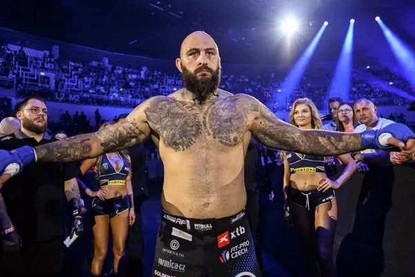 Michal Martínek půjde brzy do akce. V KSW se utká s hromotlukem z Brazílie
