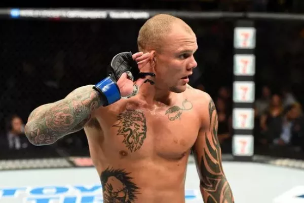 "Není to žádný strašák", tvrdí Anthony Smith před soubojem s Ankalaevem, vítěz by se brzy mohl utkat s Procházkou