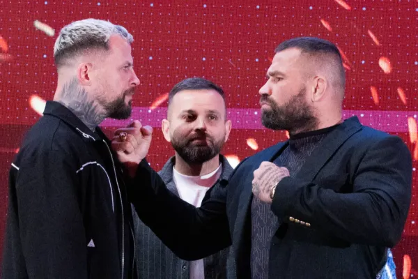 Neporažený boxer Vémola myslí opět na Végha. Rozhodne výše výplaty