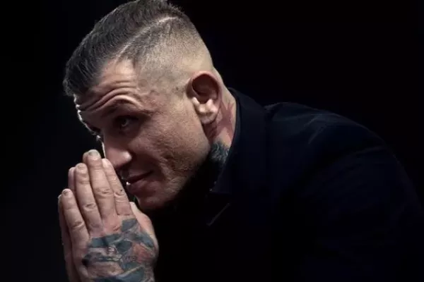 Nevěřím té jeho verzi o skákajícím psovi, nešetří Mikuláška jeho rival