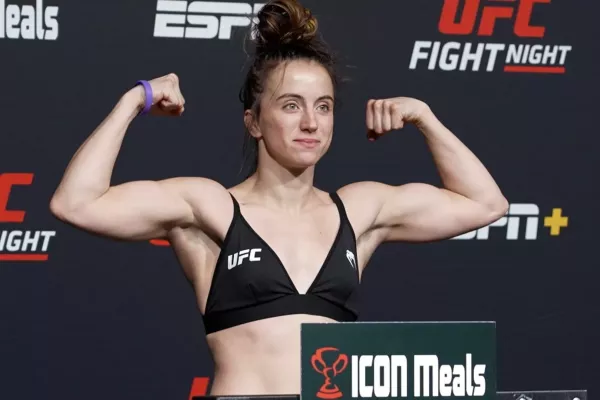 Odpadla před zápasem, přesto chtěla bojovat. Prosila nás, přiznal trenér hvězdy UFC