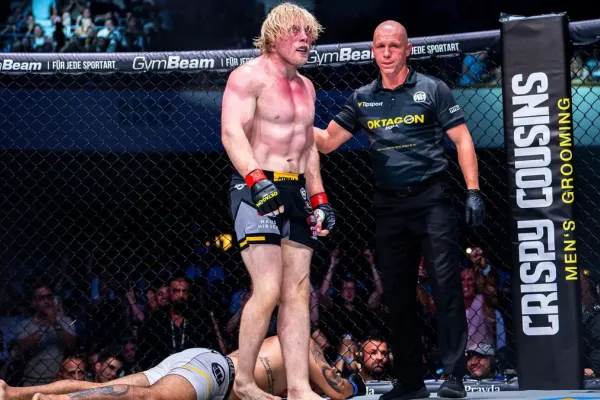 Oktagon situaci neuklidnil a ještě víc naštval německou hvězdu. Zrušte mi smlouvu! reaguje bojovník